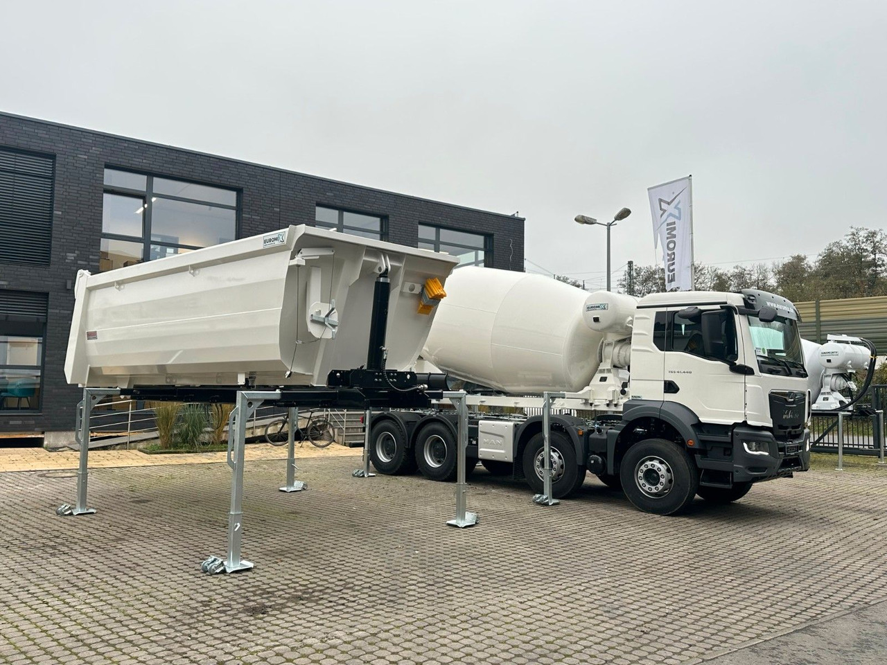 MAN TGS 41.480 8x4 WECHSELSYSTEM KIPPER+MISCHER - Камион миксер за бетон, Киперски сандак: слика 3 MAN TGS 41.480 8x4 WECHSELSYSTEM KIPPER+MISCHER - Камион миксер за бетон, Киперски сандак: слика 3