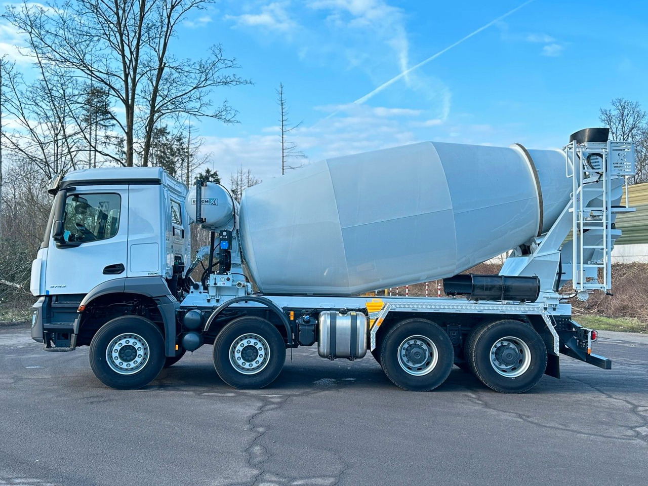 Mercedes-Benz Arocs 5 3743 8X4 / Euro6e EuromixMTP EM 10 L Mercedes-Benz Arocs 5 3743 8X4 / Euro6e EuromixMTP EM 10 L - Камион миксер за бетон: слика 2 Mercedes-Benz Arocs 5 3743 8X4 / Euro6e EuromixMTP EM 10 L Mercedes-Benz Arocs 5 3743 8X4 / Euro6e EuromixMTP EM 10 L - Камион миксер за бетон: слика 2