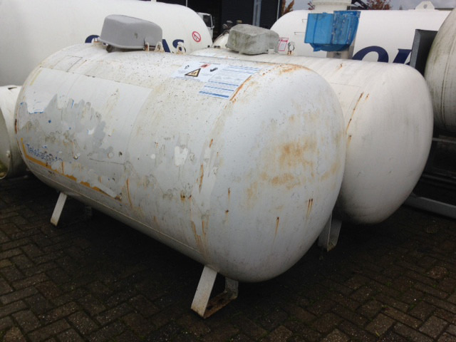 2700L(1,35 ton) Gastanks - Gas, Gaz, LPG, GPL, Propane, Butane tanks aboveground Used Tanks - Резервоар за гориво: слика 3 2700L(1,35 ton) Gastanks - Gas, Gaz, LPG, GPL, Propane, Butane tanks aboveground Used Tanks - Резервоар за гориво: слика 3