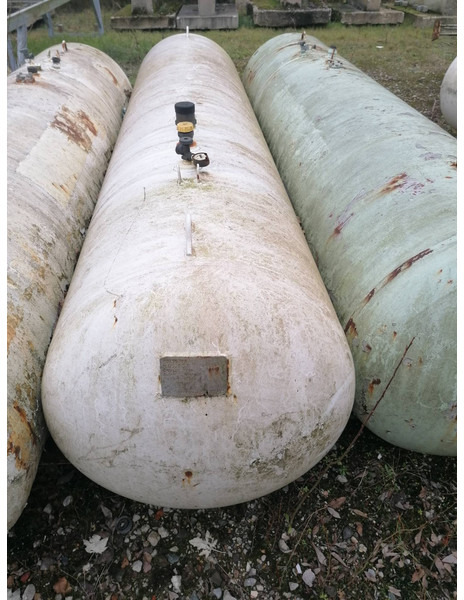 De Visser gastank Used Propane/Butane LPG tanks 1600 L (0,8 ton) Used ID 1.200 - Резервоар за гориво: слика 2 De Visser gastank Used Propane/Butane LPG tanks 1600 L (0,8 ton) Used ID 1.200 - Резервоар за гориво: слика 2
