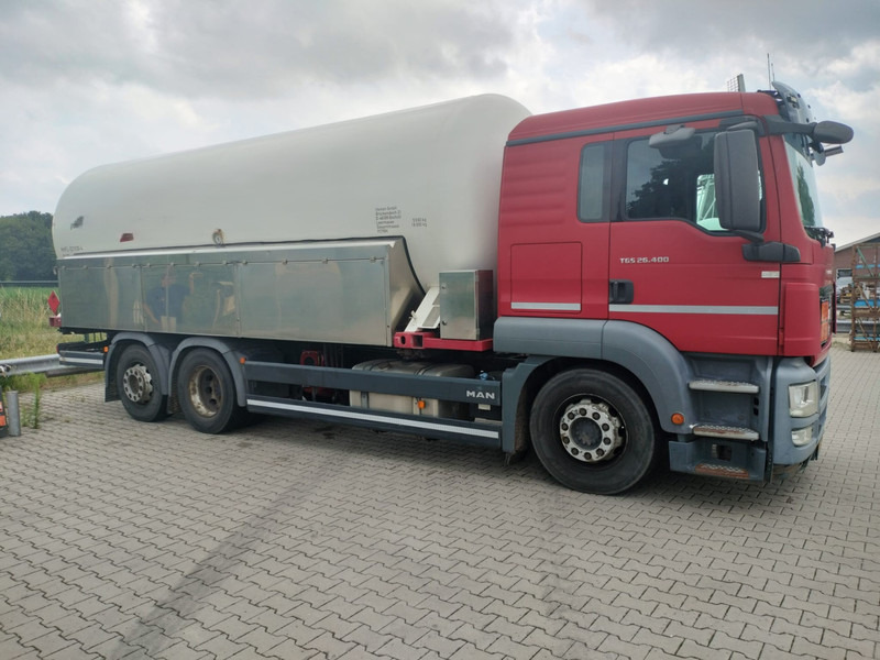 MAN TGS 26.400 6x2-4 LL 26900 Liter Gas tank truck ID 2.168 Rootselaar, flowmeter, pump - Камион цистерна: слика 1 MAN TGS 26.400 6x2-4 LL 26900 Liter Gas tank truck ID 2.168 Rootselaar, flowmeter, pump - Камион цистерна: слика 1