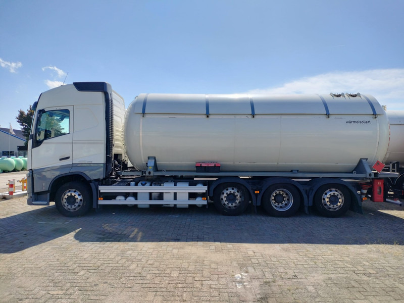 Volvo FH 420 8x2-4 -32791 L Gas tank truck -Gas, Gaz, LPG, GPL, Propane, Butane tank, Gastank ID 2.169 Eurotank, flowmeter, pump - Камион цистерна: слика 1 Volvo FH 420 8x2-4 -32791 L Gas tank truck -Gas, Gaz, LPG, GPL, Propane, Butane tank, Gastank ID 2.169 Eurotank, flowmeter, pump - Камион цистерна: слика 1