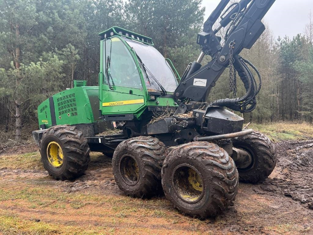 John Deere 1070 D - Шумски жнеач: слика 2 John Deere 1070 D - Шумски жнеач: слика 2