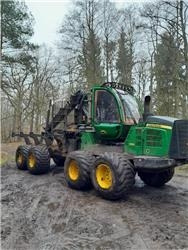 John Deere 1110 E - Пренесувач на стебла: слика 1 John Deere 1110 E - Пренесувач на стебла: слика 1