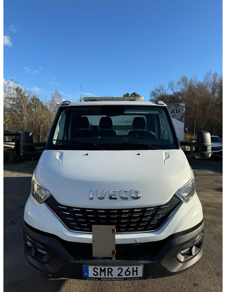Iveco Daily 35C18, Flatbed + alu-side boards, 3.0TDi, 2022 - Камион со платформа: слика 2 Iveco Daily 35C18, Flatbed + alu-side boards, 3.0TDi, 2022 - Камион со платформа: слика 2