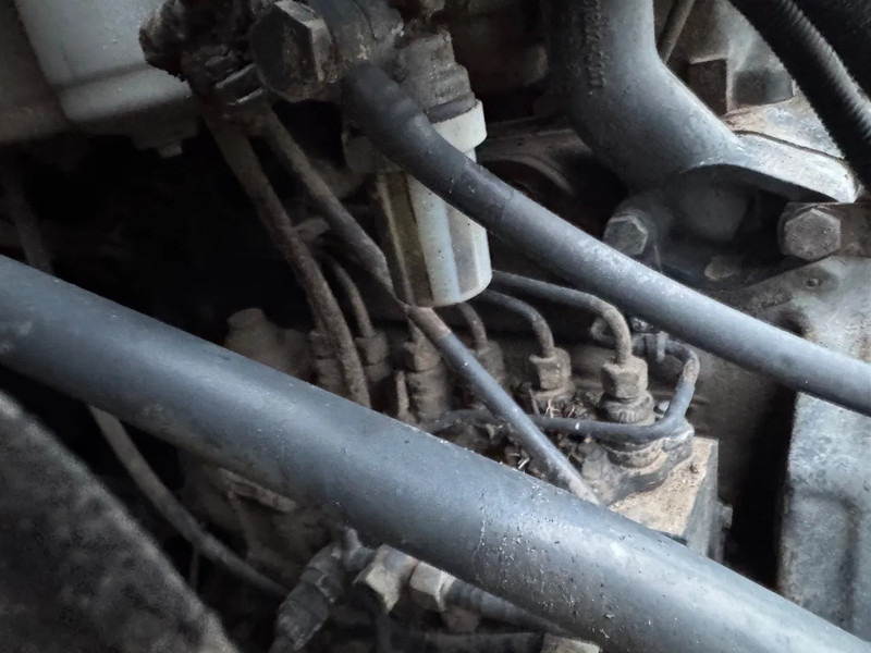 Камион со кука за подигање MAN 33.403 **BELGIAN TRUCK-FULL STEEL-MANUAL PUMP**: слика 15 Камион со кука за подигање MAN 33.403 **BELGIAN TRUCK-FULL STEEL-MANUAL PUMP**: слика 15