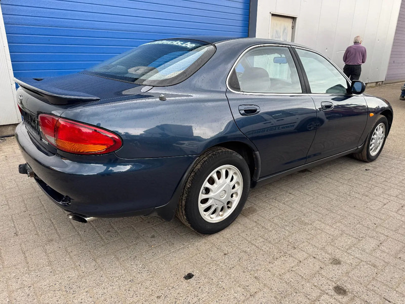Mazda Xedos **XEDOS 6-2.0 V6-AC** - Седан: слика 4 Mazda Xedos **XEDOS 6-2.0 V6-AC** - Седан: слика 4