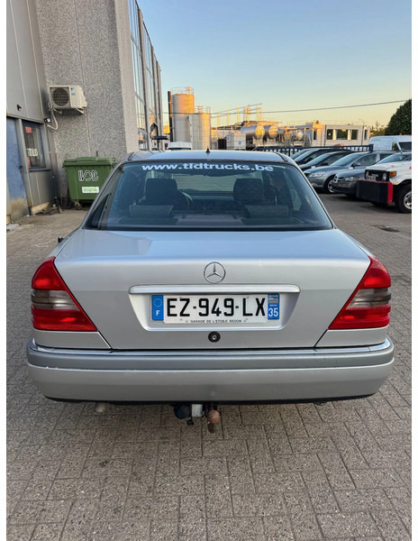Mercedes-Benz C-Klasse **C180-PETROL-AC** - Седан: слика 5 Mercedes-Benz C-Klasse **C180-PETROL-AC** - Седан: слика 5