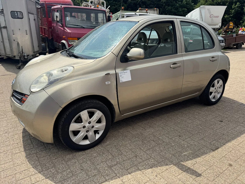 Nissan Micra **PETROL-ESSENCE-AIRCO** - Седан: слика 3 Nissan Micra **PETROL-ESSENCE-AIRCO** - Седан: слика 3