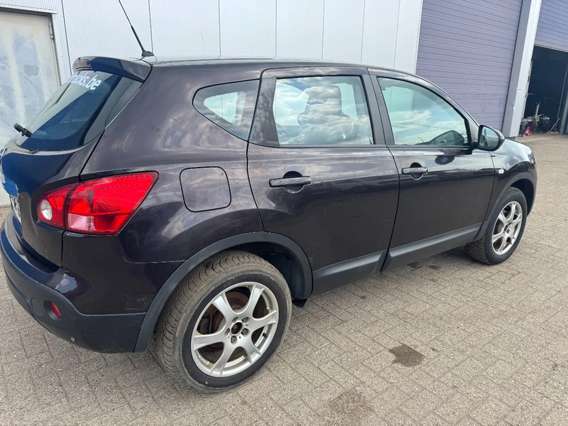 Nissan QASHQAI **DIESEL-AIRCO** - SUV: слика 4 Nissan QASHQAI **DIESEL-AIRCO** - SUV: слика 4