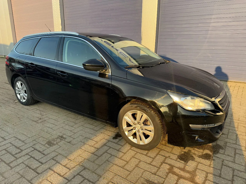 Peugeot 308 **EURO 6-88KW** - Автомобил: слика 1 Peugeot 308 **EURO 6-88KW** - Автомобил: слика 1