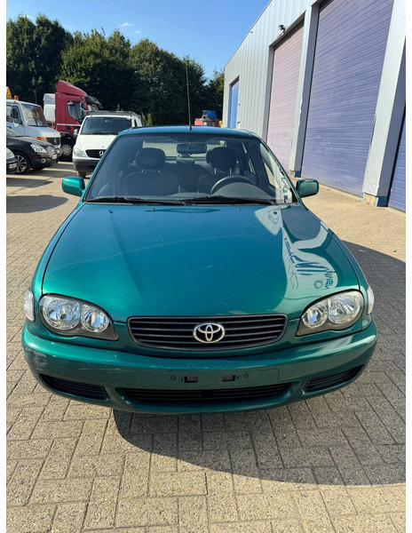 Toyota Corolla **5DOORS-PETROL-BELGIAN CAR-1A** - Седан: слика 2 Toyota Corolla **5DOORS-PETROL-BELGIAN CAR-1A** - Седан: слика 2