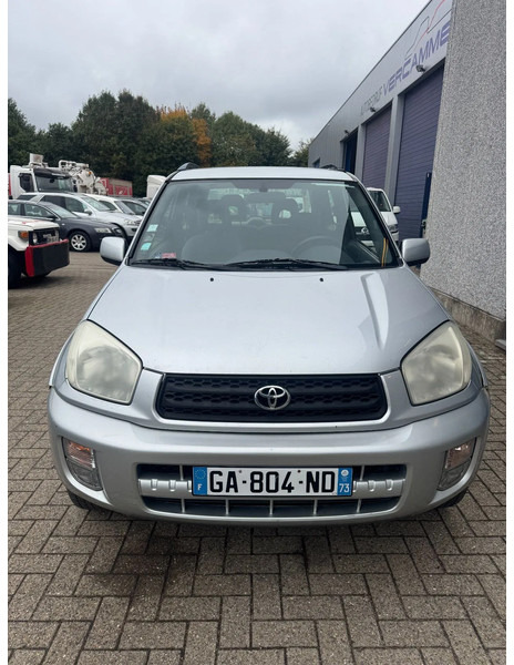 Toyota RAV4 **PETROL-AIRCO** - Автомобил: слика 2 Toyota RAV4 **PETROL-AIRCO** - Автомобил: слика 2