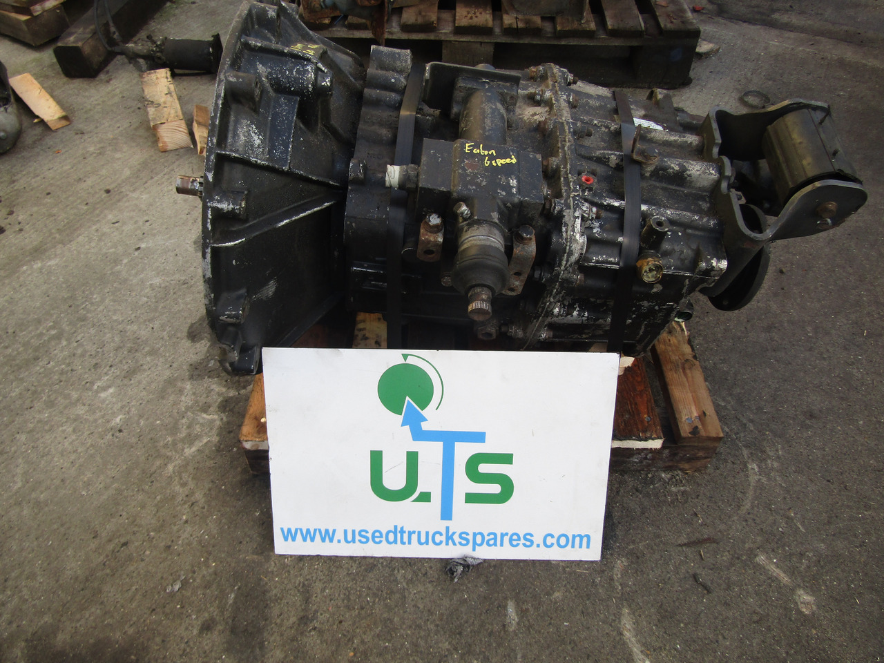 EATON 6 SPEED RENAULT MIDLUM GEARBOX TYPE FSO/5206B - Менувач за Камион: слика 2 EATON 6 SPEED RENAULT MIDLUM GEARBOX TYPE FSO/5206B - Менувач за Камион: слика 2
