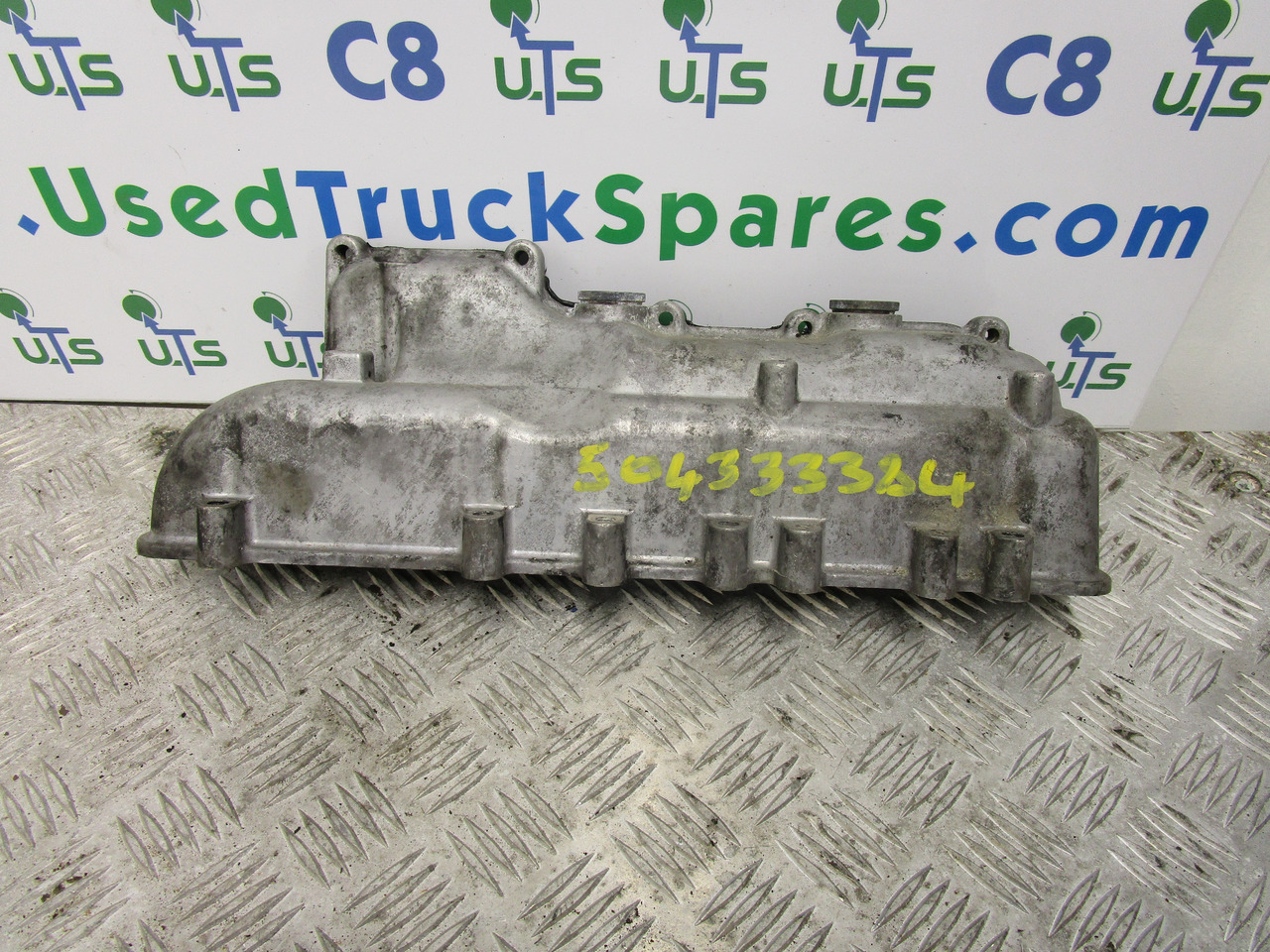 IVECO DAILY 3.0 INLET MANIFOLD P/NO 504333384 - Мотор и делови за Камион: слика 1 IVECO DAILY 3.0 INLET MANIFOLD P/NO 504333384 - Мотор и делови за Камион: слика 1