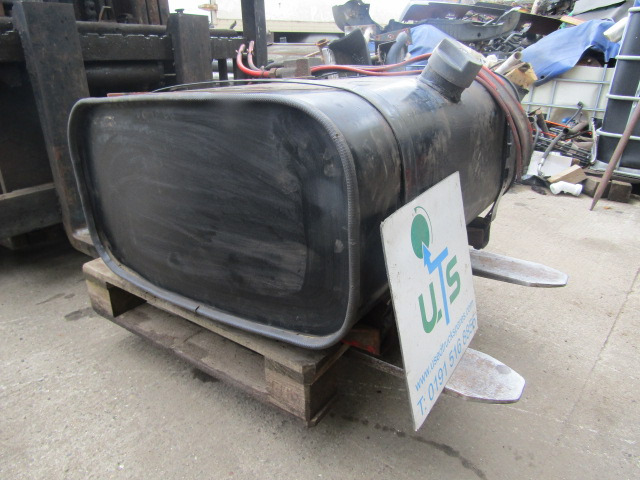 MAN 8163 (LE2000) FUEL TANK COMPLETE - Резервоар за гориво за Камион: слика 2 MAN 8163 (LE2000) FUEL TANK COMPLETE - Резервоар за гориво за Камион: слика 2