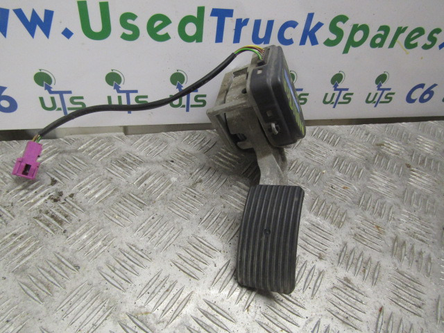MAN TGA THROTTLE PEDAL CONTROL UNIT P/NO 81.25970.6100 - Електричен систем за Камион: слика 1 MAN TGA THROTTLE PEDAL CONTROL UNIT P/NO 81.25970.6100 - Електричен систем за Камион: слика 1