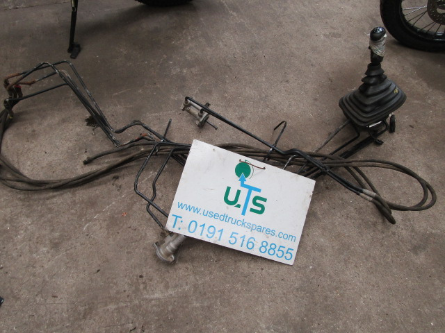 MAN TGS 16 SPEED MANUAL HYDRAULIC GEARCHANGE COMPLETE - Менувач за Камион: слика 4 MAN TGS 16 SPEED MANUAL HYDRAULIC GEARCHANGE COMPLETE - Менувач за Камион: слика 4