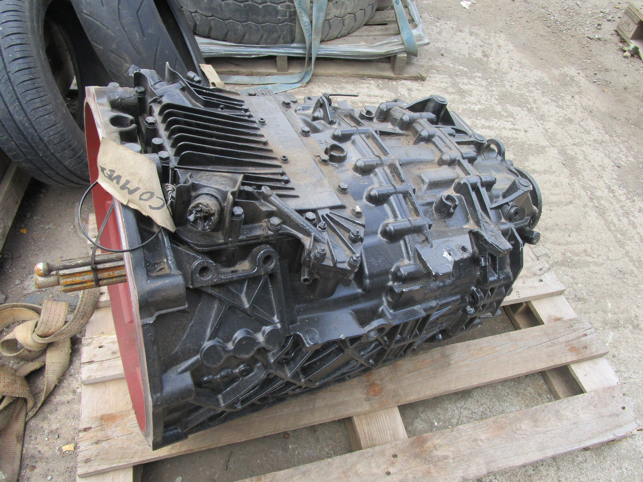 MAN ZF ASTRONIC GEARBOX TYPE 12AS2330TD - Менувач за Камион: слика 3 MAN ZF ASTRONIC GEARBOX TYPE 12AS2330TD - Менувач за Камион: слика 3