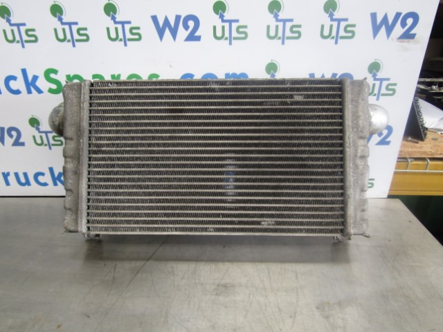 MITSUBISHI FUSO INTERCOOLER 418480 - Мотор и делови за Камион: слика 1 MITSUBISHI FUSO INTERCOOLER 418480 - Мотор и делови за Камион: слика 1