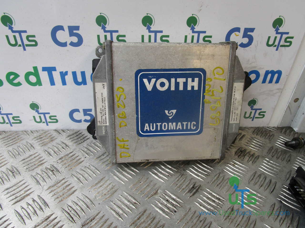 VOITH DAF GEARBOX ECU P/NO 6861210 - Менувач за Камион: слика 1 VOITH DAF GEARBOX ECU P/NO 6861210 - Менувач за Камион: слика 1
