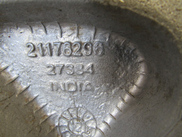 VOLVO FH13 D13C ENGINE MOUNTING P/NO 21176297 /21176296 - Мотор и делови за Камион: слика 2 VOLVO FH13 D13C ENGINE MOUNTING P/NO 21176297 /21176296 - Мотор и делови за Камион: слика 2