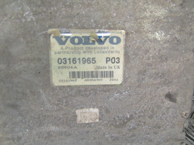 VOLVO FL6 D6B 180 ENGINE ECU O/NO 03161965 – PO3 - Единица за контрола за Камион: слика 3 VOLVO FL6 D6B 180 ENGINE ECU O/NO 03161965 – PO3 - Единица за контрола за Камион: слика 3