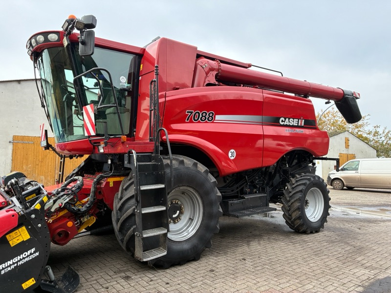 Case 7088 Axial-Flow - Комбајн: слика 1 Case 7088 Axial-Flow - Комбајн: слика 1