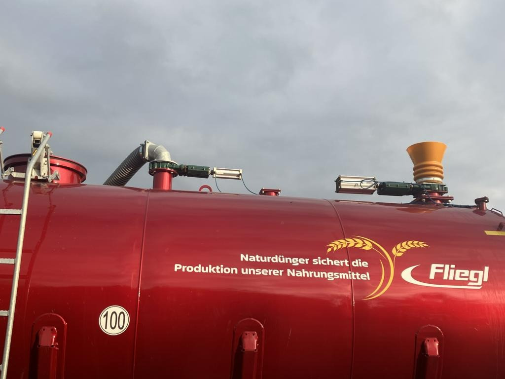 Fliegl STF 27500 TRUCK-LINE - Опрема за наѓубрување: слика 3 Fliegl STF 27500 TRUCK-LINE - Опрема за наѓубрување: слика 3