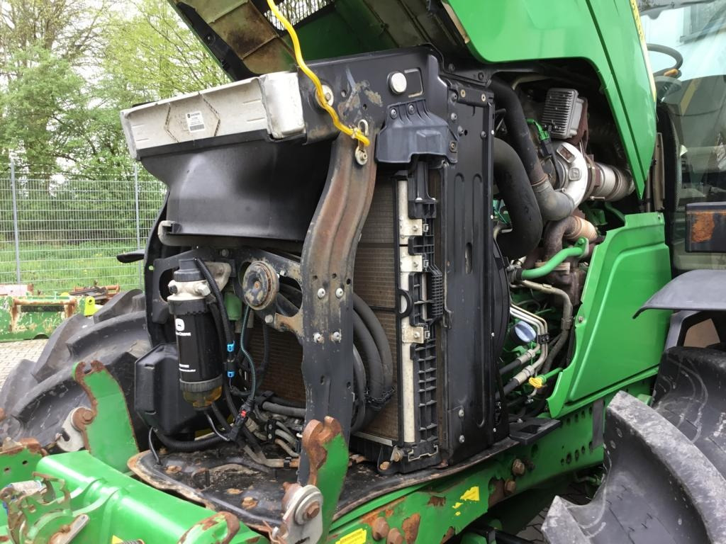 John Deere 6150R - Трактор: слика 4 John Deere 6150R - Трактор: слика 4