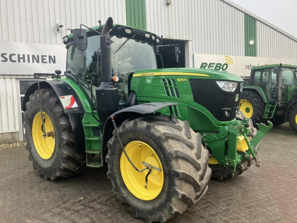 John Deere 6215R - Трактор: слика 1 John Deere 6215R - Трактор: слика 1