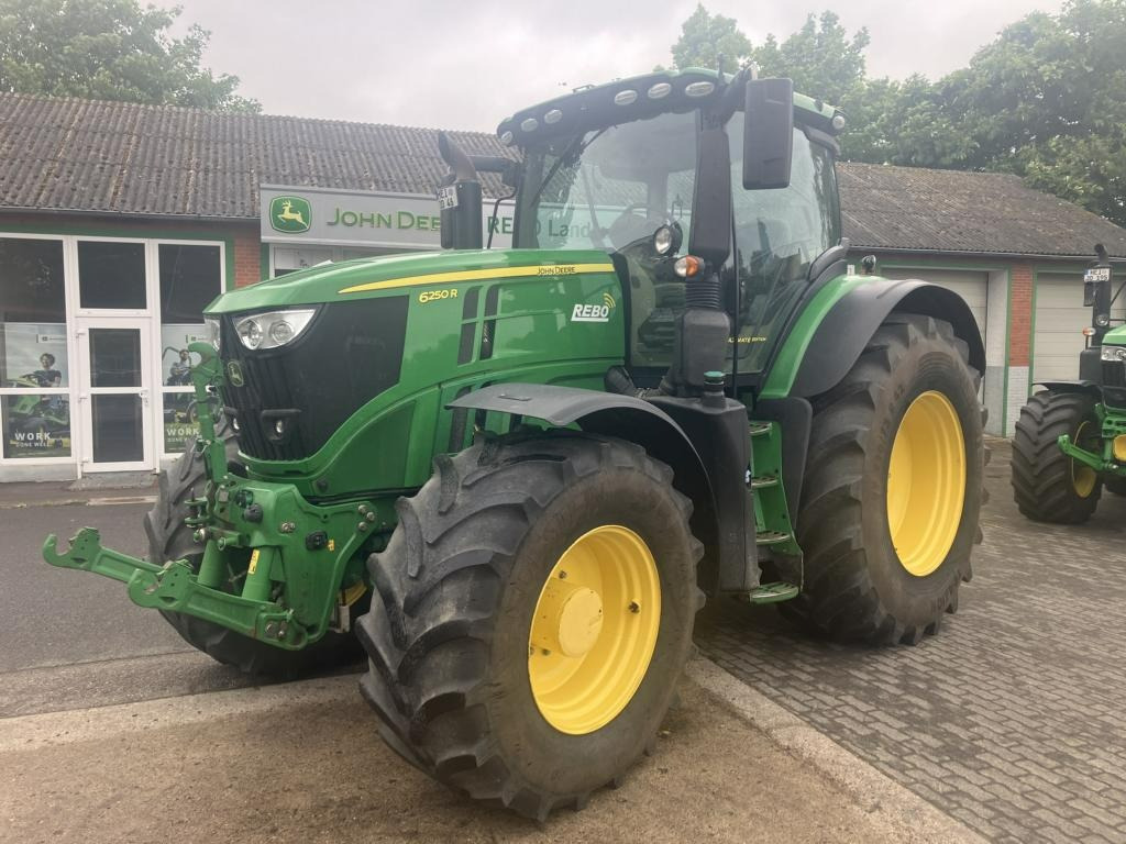 John Deere 6250 R Ultimate - Трактор: слика 1 John Deere 6250 R Ultimate - Трактор: слика 1