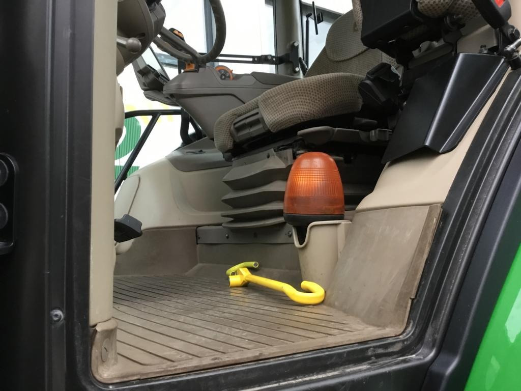 Трактор John Deere 6250R: слика 20 Трактор John Deere 6250R: слика 20