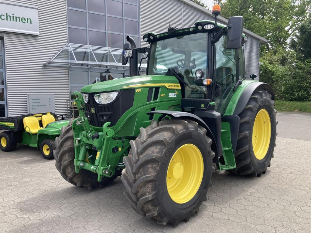 John Deere 6R140 - Трактор: слика 1 John Deere 6R140 - Трактор: слика 1