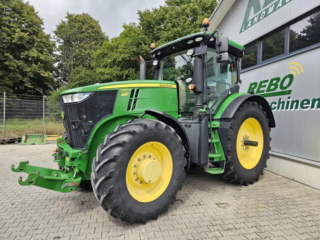 John Deere 7250R - Трактор: слика 1 John Deere 7250R - Трактор: слика 1