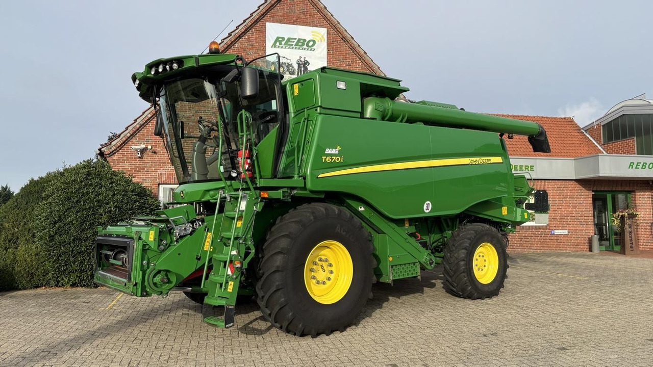 John Deere T660 - Комбајн: слика 1 John Deere T660 - Комбајн: слика 1