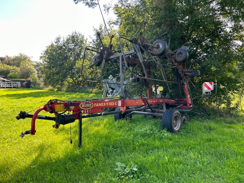 Vicon Fanex 1103 C - Превртувач и гребло: слика 1 Vicon Fanex 1103 C - Превртувач и гребло: слика 1