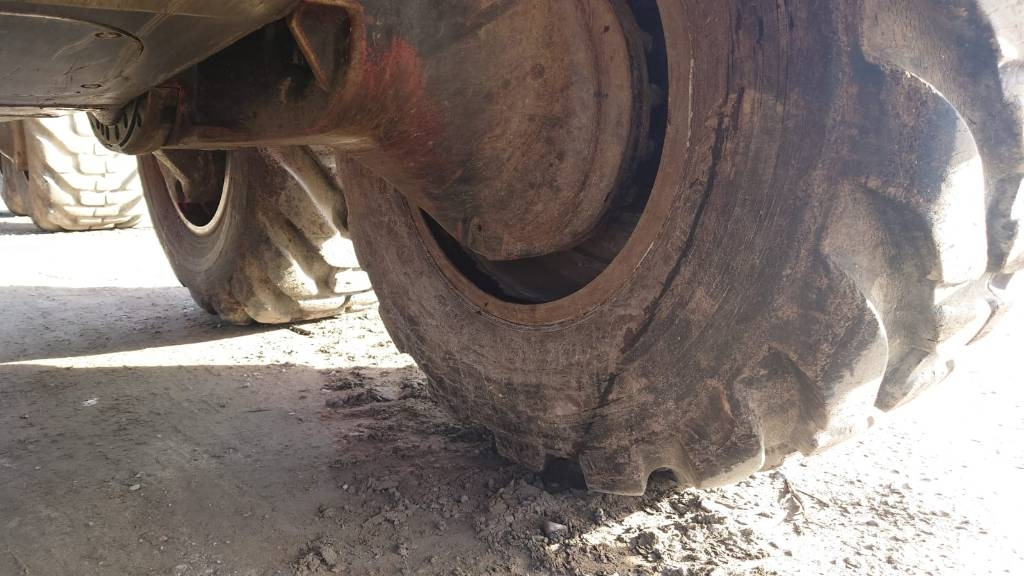 Komatsu 845 - Пренесувач на стебла: слика 5 Komatsu 845 - Пренесувач на стебла: слика 5