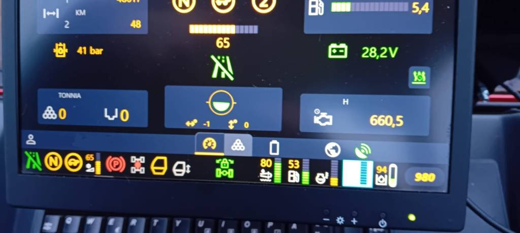 Komatsu 845 - Пренесувач на стебла: слика 2 Komatsu 845 - Пренесувач на стебла: слика 2