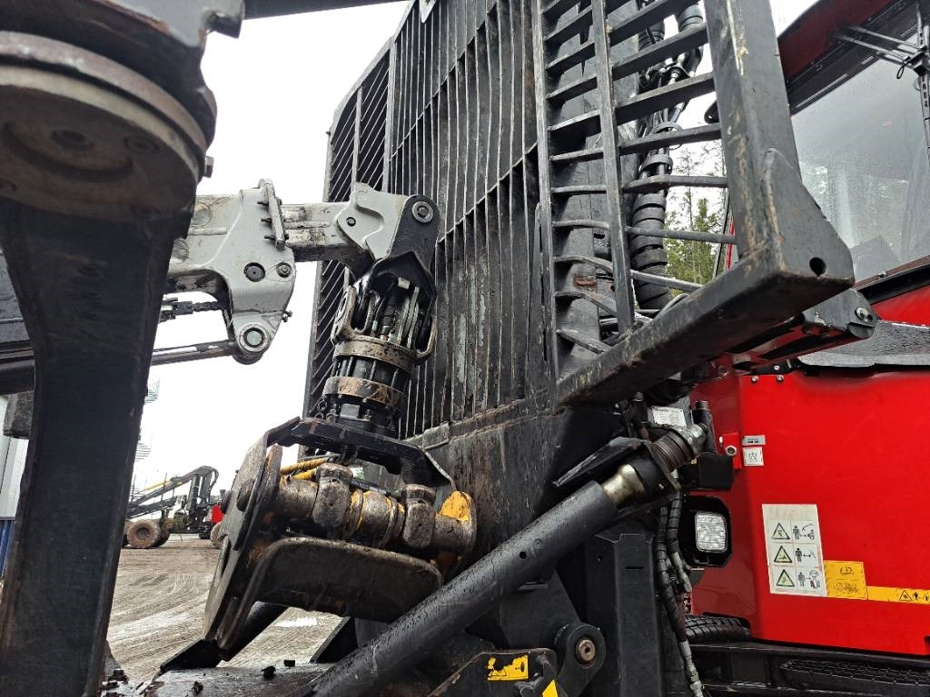 Пренесувач на стебла Komatsu 845: слика 6 Пренесувач на стебла Komatsu 845: слика 6