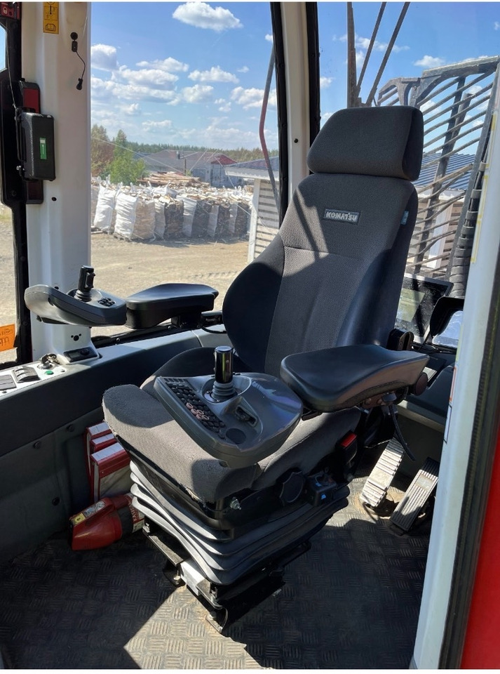 Komatsu 845 - Пренесувач на стебла: слика 3 Komatsu 845 - Пренесувач на стебла: слика 3