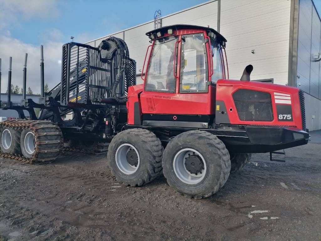 Komatsu 875 - Пренесувач на стебла: слика 1 Komatsu 875 - Пренесувач на стебла: слика 1