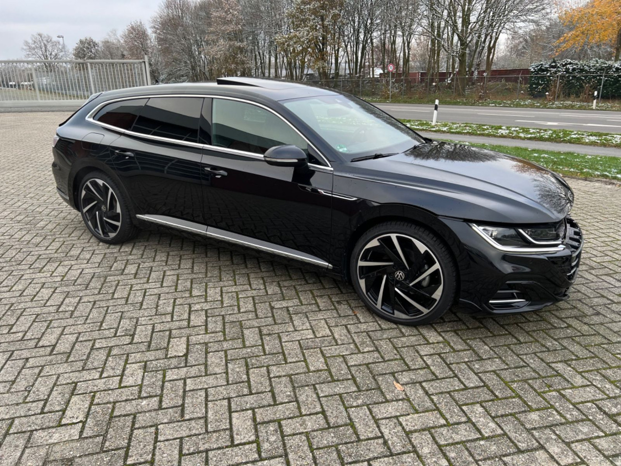 Volkswagen Arteon Shooting Brake R-Line 4Motion - Автомобил: слика 2 Volkswagen Arteon Shooting Brake R-Line 4Motion - Автомобил: слика 2