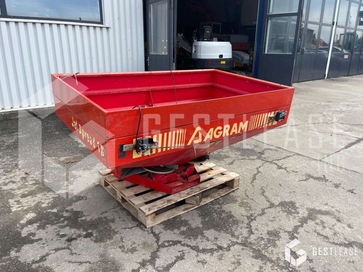Agram JET SPREAD 181 - Распрскувач на вештачко ѓубриво: слика 1 Agram JET SPREAD 181 - Распрскувач на вештачко ѓубриво: слика 1