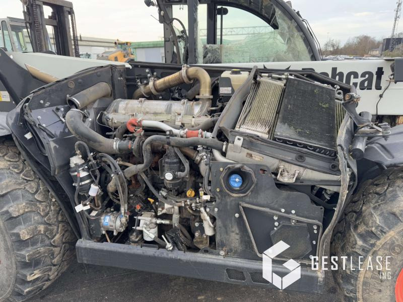 Вилушкар со подигнување BOBCAT TL38.70: слика 7 Вилушкар со подигнување BOBCAT TL38.70: слика 7