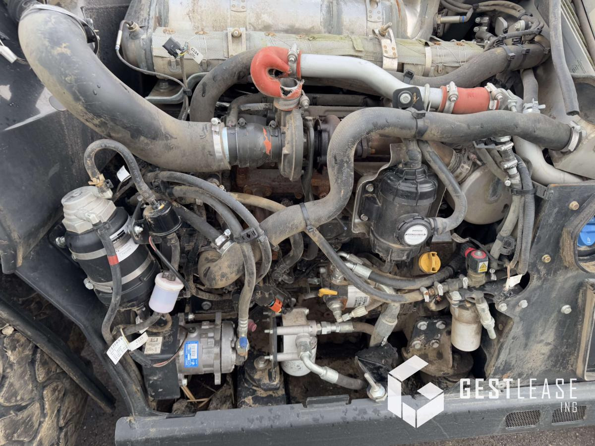 Вилушкар со подигнување BOBCAT TL38.70: слика 8 Вилушкар со подигнување BOBCAT TL38.70: слика 8