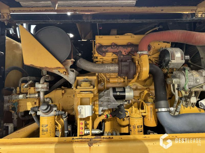 Багер на тркала Caterpillar M313D: слика 9