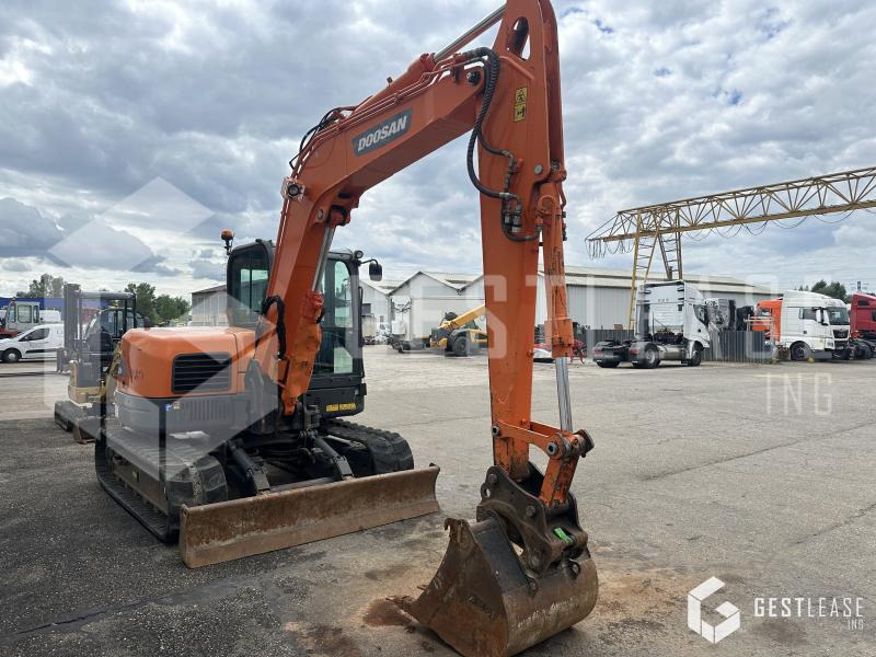 Doosan DX85R-3 - Мини багер: слика 4 Doosan DX85R-3 - Мини багер: слика 4