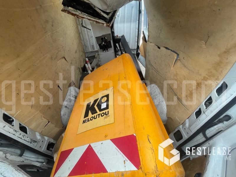 Лизинг на Renault MASTER 3 2.3 DCI 125 avec nacelle KLUBB Renault MASTER 3 2.3 DCI 125 avec nacelle KLUBB: слика 7
