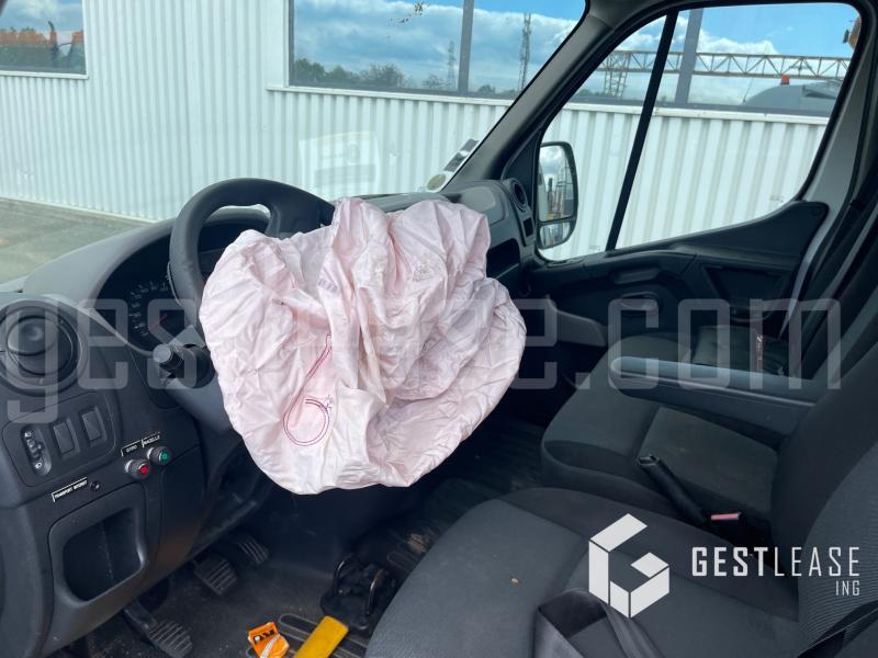 Лизинг на Renault MASTER 3 2.3 DCI 125 avec nacelle KLUBB Renault MASTER 3 2.3 DCI 125 avec nacelle KLUBB: слика 10